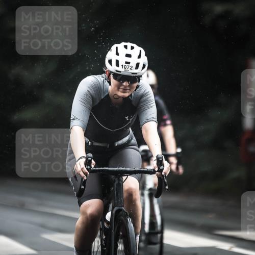 13.09.2026 - Stadtparktriathlon H.Heesch http://msf.ph/oto/10385107 13.09.2026 12:38:07 Radfahren 949, 1072, 1108, 1179, 1248, 1254 meine-sportfotos.de