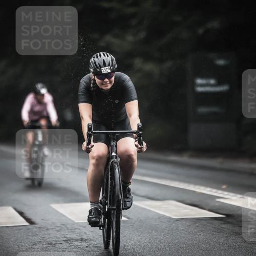 13.09.2026 - Stadtparktriathlon H.Heesch http://msf.ph/oto/10385128 13.09.2026 12:38:11 Radfahren 1072, 1108, 1123, 1179, 1254 meine-sportfotos.de