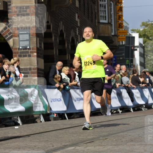 13.09.2026 - 21. swb-Marathon Bremen Strokosch-Dieckow http://msf.ph/oto/10385173 13.09.2026 11:06:57 Ziel 10323, 10654, 10795, 10849, 10989, 11021, 11240, 11370, 12146, 12219, 12485, 10156, 10360, 11100, 11257, 11393, 11439, 11684, 11696, 11822, 11823, 12255 meine-sportfotos.de