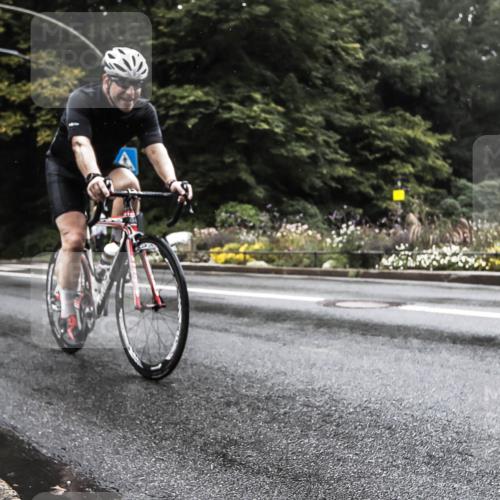 13.09.2026 - Stadtparktriathlon H.Heesch http://msf.ph/oto/10385177 13.09.2026 13:12:41 Radfahren 1218, 1268 meine-sportfotos.de