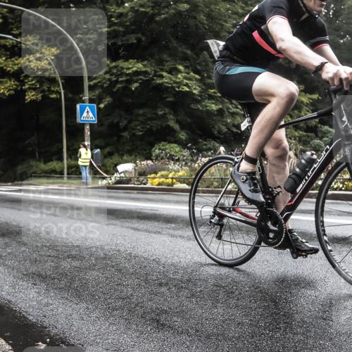 13.09.2026 - Stadtparktriathlon H.Heesch http://msf.ph/oto/10385204 13.09.2026 13:13:02 Radfahren 1339, 1340 meine-sportfotos.de