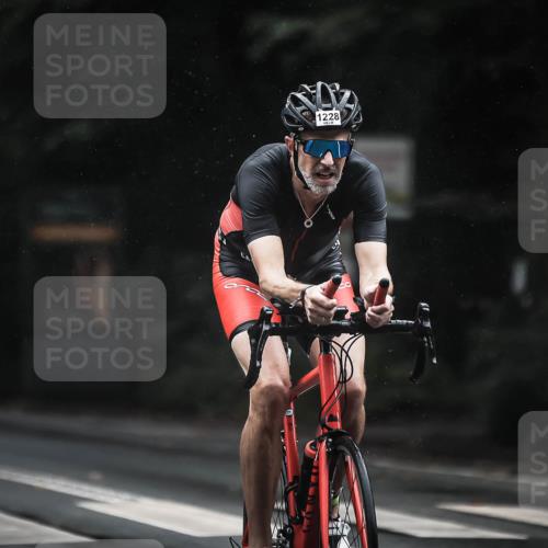 13.09.2026 - Stadtparktriathlon H.Heesch http://msf.ph/oto/10385206 13.09.2026 12:38:21 Radfahren 1097, 1128, 1140, 1164, 1193, 1194, 1228 meine-sportfotos.de