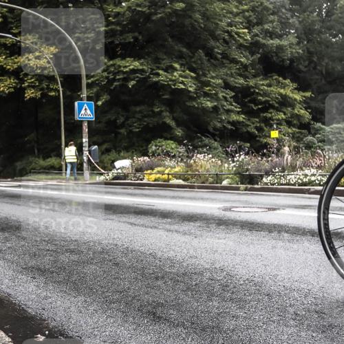 13.09.2026 - Stadtparktriathlon H.Heesch http://msf.ph/oto/10385229 13.09.2026 13:13:26 Radfahren 1276, 1322 meine-sportfotos.de