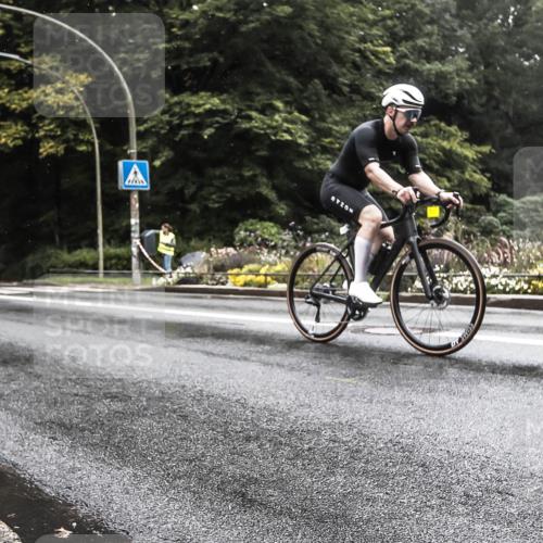 13.09.2026 - Stadtparktriathlon H.Heesch http://msf.ph/oto/10385255 13.09.2026 13:13:38 Radfahren 1082, 1245, 1261, 1407 meine-sportfotos.de