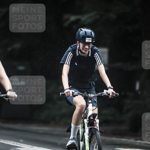 13.09.2026 - Stadtparktriathlon H.Heesch http://msf.ph/oto/10385265 13.09.2026 12:38:26 Radfahren 950, 959, 1097, 1128, 1164, 1193, 1194, 1204, 1228 meine-sportfotos.de