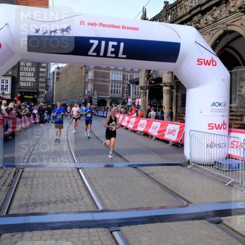 13.09.2026 - 21. swb-Marathon Bremen Tim E. http://msf.ph/oto/10385281 13.09.2026 13:23:14 Ziel 913, 1809, 1935, 1963, 2040, 2367, 2914, 3098, 3145, 3233, 3560, 5114, 6737, 6792, 7909, 8377, 8646, 8671, 8672, 8819, 8820, 9921 meine-sportfotos.de