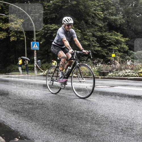 13.09.2026 - Stadtparktriathlon H.Heesch http://msf.ph/oto/10385286 13.09.2026 13:14:06 Radfahren 1198, 1265, 1289 meine-sportfotos.de