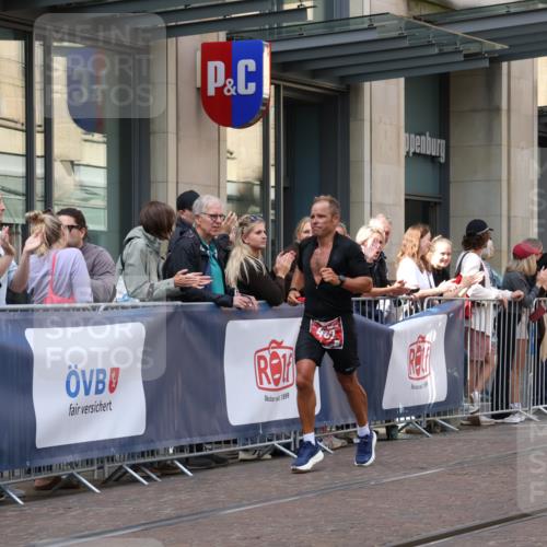 13.09.2026 - 21. swb-Marathon Bremen Strokosch-Dieckow http://msf.ph/oto/10385294 13.09.2026 12:51:58 Ziel 959, 1357, 1507, 482, 943, 1126 meine-sportfotos.de