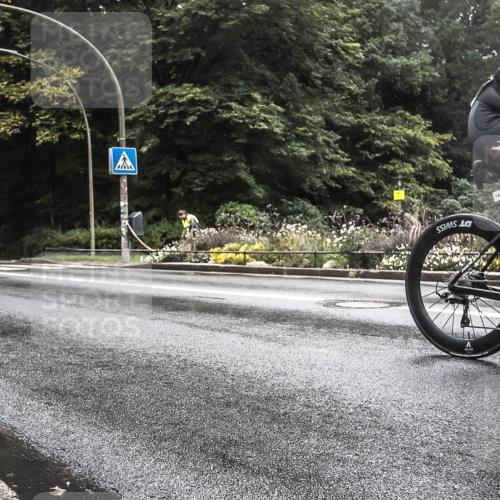 13.09.2026 - Stadtparktriathlon H.Heesch http://msf.ph/oto/10385301 13.09.2026 13:14:28 Radfahren 1202, 1414, 1453 meine-sportfotos.de