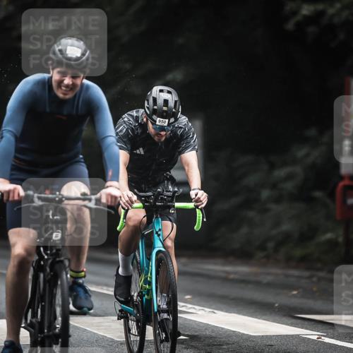 13.09.2026 - Stadtparktriathlon H.Heesch http://msf.ph/oto/10385304 13.09.2026 12:38:29 Radfahren 950, 959, 1097, 1105, 1128, 1164, 1193, 1204, 1282 meine-sportfotos.de