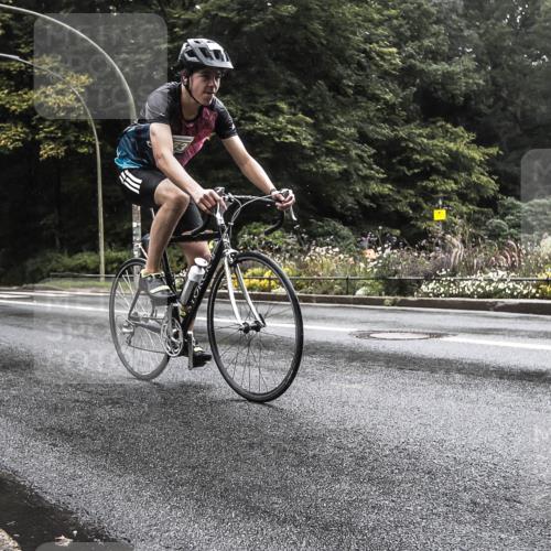 13.09.2026 - Stadtparktriathlon H.Heesch http://msf.ph/oto/10385311 13.09.2026 13:14:31 Radfahren 1202, 1341, 1453 meine-sportfotos.de