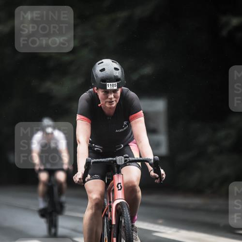 13.09.2026 - Stadtparktriathlon H.Heesch http://msf.ph/oto/10385324 13.09.2026 12:38:34 Radfahren 950, 959, 1105, 1133, 1176, 1204, 1282 meine-sportfotos.de
