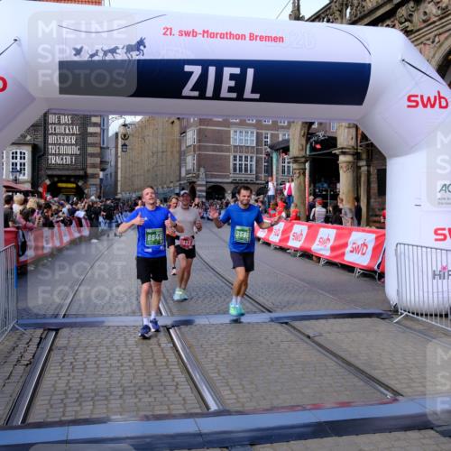 13.09.2026 - 21. swb-Marathon Bremen Tim E. http://msf.ph/oto/10385327 13.09.2026 13:23:17 Ziel 1809, 1935, 1963, 2040, 2367, 2827, 2914, 2961, 3098, 3145, 3233, 3560, 5114, 6737, 7909, 8304, 8377, 8646, 8671, 8672, 8787, 8819, 8820, 9921 meine-sportfotos.de