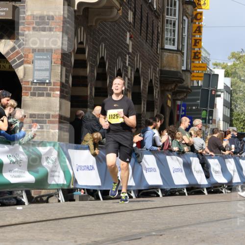 13.09.2026 - 21. swb-Marathon Bremen Strokosch-Dieckow http://msf.ph/oto/10385333 13.09.2026 11:07:07 Ziel 10323, 10378, 10654, 10663, 10795, 10849, 10989, 11066, 11370, 12124, 12146, 12219, 12249, 10205, 10488, 10748, 11100, 11123, 11246, 11393, 11600, 11696, 11759, 11822, 11823, 11917, 12020, 12173, 12255, 12266, 12536 meine-sportfotos.de