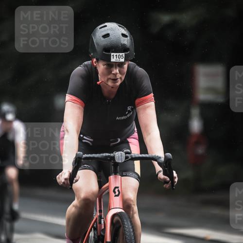 13.09.2026 - Stadtparktriathlon H.Heesch http://msf.ph/oto/10385334 13.09.2026 12:38:34 Radfahren 950, 959, 1105, 1133, 1176, 1204, 1282 meine-sportfotos.de