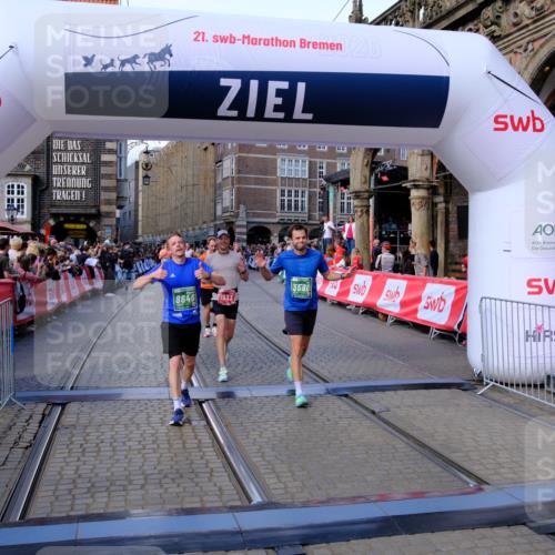 13.09.2026 - 21. swb-Marathon Bremen Tim E. http://msf.ph/oto/10385337 13.09.2026 13:23:17 Ziel 1809, 1935, 1963, 2040, 2367, 2827, 2914, 2961, 3098, 3145, 3233, 3560, 5114, 6737, 7909, 8304, 8377, 8646, 8671, 8672, 8787, 8819, 8820, 9921 meine-sportfotos.de