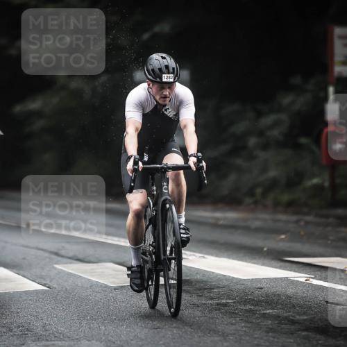 13.09.2026 - Stadtparktriathlon H.Heesch http://msf.ph/oto/10385338 13.09.2026 12:38:35 Radfahren 950, 959, 1105, 1133, 1176, 1282 meine-sportfotos.de