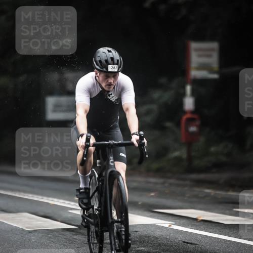 13.09.2026 - Stadtparktriathlon H.Heesch http://msf.ph/oto/10385347 13.09.2026 12:38:35 Radfahren 950, 959, 1105, 1133, 1176, 1282 meine-sportfotos.de