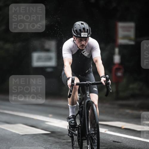 13.09.2026 - Stadtparktriathlon H.Heesch http://msf.ph/oto/10385350 13.09.2026 12:38:35 Radfahren 950, 959, 1105, 1133, 1176, 1282 meine-sportfotos.de