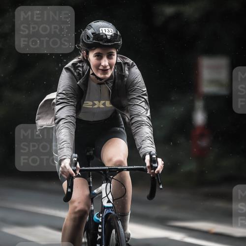 13.09.2026 - Stadtparktriathlon H.Heesch http://msf.ph/oto/10385361 13.09.2026 12:38:37 Radfahren 1105, 1133, 1154, 1176, 1282 meine-sportfotos.de