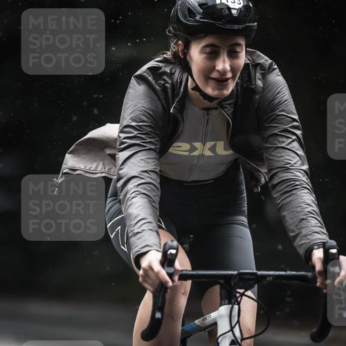 13.09.2026 - Stadtparktriathlon H.Heesch http://msf.ph/oto/10385373 13.09.2026 12:38:37 Radfahren 1105, 1133, 1154, 1176, 1282 meine-sportfotos.de