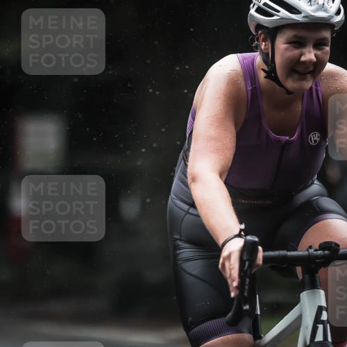 13.09.2026 - Stadtparktriathlon H.Heesch http://msf.ph/oto/10385388 13.09.2026 12:38:40 Radfahren 1091, 1105, 1133, 1154, 1176, 1282 meine-sportfotos.de