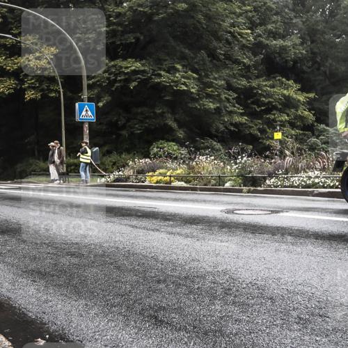 13.09.2026 - Stadtparktriathlon H.Heesch http://msf.ph/oto/10385389 13.09.2026 13:15:41 Radfahren 1219 meine-sportfotos.de