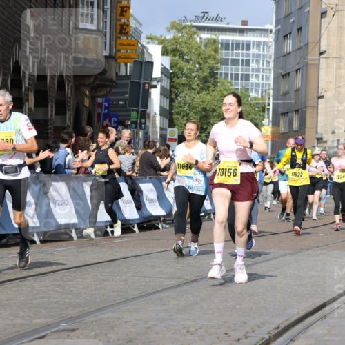 13.09.2026 - 21. swb-Marathon Bremen Strokosch-Dieckow http://msf.ph/oto/10385390 13.09.2026 11:07:13 Ziel 10378, 10663, 11066, 11257, 11370, 12124, 12146, 12219, 12249, 10205, 10488, 10695, 10748, 11123, 11246, 11417, 11759, 11767, 11865, 11917, 12020, 12173, 12210, 12266, 12536 meine-sportfotos.de