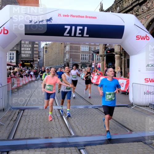 13.09.2026 - 21. swb-Marathon Bremen Tim E. http://msf.ph/oto/10385391 13.09.2026 13:23:22 Ziel 1809, 1900, 1935, 1963, 2367, 2827, 2914, 2961, 3098, 3233, 3374, 3560, 3729, 3920, 5114, 7909, 8231, 8304, 8377, 8646, 8671, 8672, 8732, 8787, 8819, 8820, 9827, 9921 meine-sportfotos.de