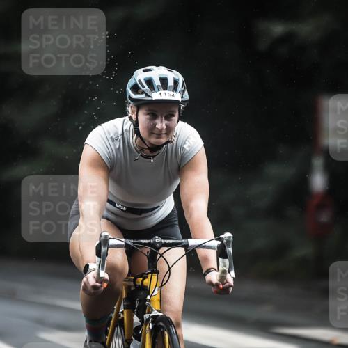 13.09.2026 - Stadtparktriathlon H.Heesch http://msf.ph/oto/10385401 13.09.2026 12:38:43 Radfahren 996, 1091, 1154, 1176 meine-sportfotos.de