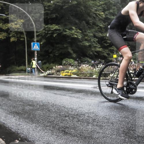 13.09.2026 - Stadtparktriathlon H.Heesch http://msf.ph/oto/10385410 13.09.2026 13:16:06 Radfahren 1258, 1366, 1428, 1452 meine-sportfotos.de