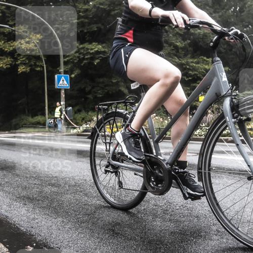 13.09.2026 - Stadtparktriathlon H.Heesch http://msf.ph/oto/10385427 13.09.2026 13:16:09 Radfahren 1258, 1366, 1418, 1428 meine-sportfotos.de