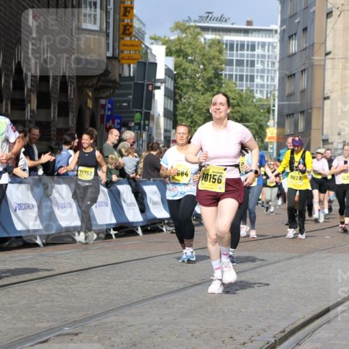 13.09.2026 - 21. swb-Marathon Bremen Strokosch-Dieckow http://msf.ph/oto/10385436 13.09.2026 11:07:13 Ziel 10378, 10663, 11066, 11257, 11370, 12124, 12146, 12219, 12249, 10205, 10488, 10695, 10748, 11123, 11246, 11417, 11759, 11767, 11865, 11917, 12020, 12173, 12210, 12266, 12536 meine-sportfotos.de