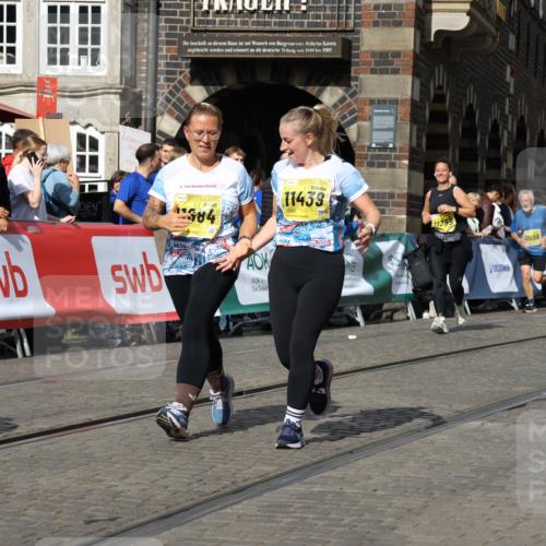 13.09.2026 - 21. swb-Marathon Bremen Strokosch-Dieckow http://msf.ph/oto/10385457 13.09.2026 11:07:17 Ziel 10156, 10360, 10378, 10663, 11066, 11257, 11439, 11684, 12124, 12219, 12249, 10138, 10205, 10488, 10501, 10695, 10748, 11123, 11417, 11767, 11865, 11917, 12020, 12173, 12210, 12266, 12277, 12536 meine-sportfotos.de
