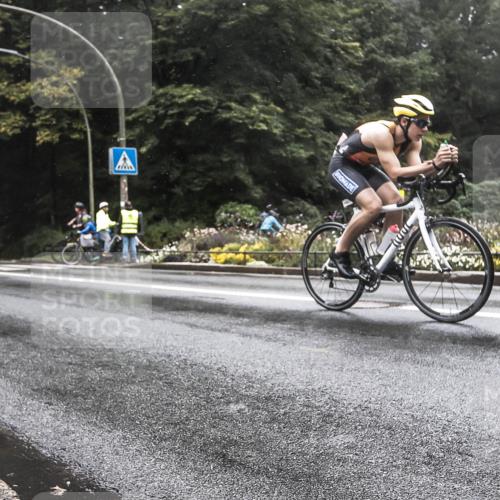 13.09.2026 - Stadtparktriathlon H.Heesch http://msf.ph/oto/10385487 13.09.2026 13:16:31 Radfahren 1292, 1330, 1447, 1476 meine-sportfotos.de