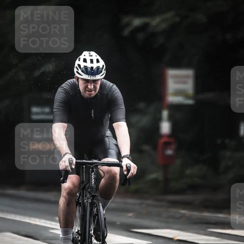 13.09.2026 - Stadtparktriathlon H.Heesch http://msf.ph/oto/10385492 13.09.2026 12:38:50 Radfahren 996, 1091, 1109, 1202, 1273, 1299 meine-sportfotos.de