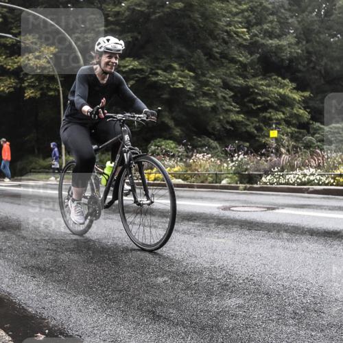 13.09.2026 - Stadtparktriathlon H.Heesch http://msf.ph/oto/10385496 13.09.2026 13:16:40 Radfahren 1249, 1327 meine-sportfotos.de