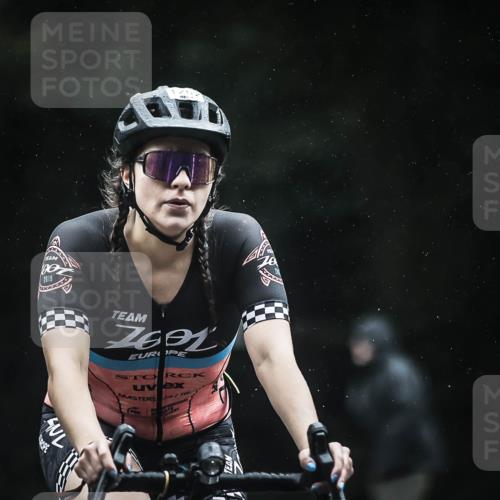 13.09.2026 - Stadtparktriathlon H.Heesch http://msf.ph/oto/10385510 13.09.2026 12:38:51 Radfahren 996, 1091, 1109, 1202, 1273, 1299 meine-sportfotos.de