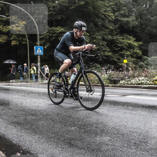 13.09.2026 - Stadtparktriathlon H.Heesch http://msf.ph/oto/10385515 13.09.2026 13:17:18 Radfahren 1239, 1319, 1324, 1422 meine-sportfotos.de