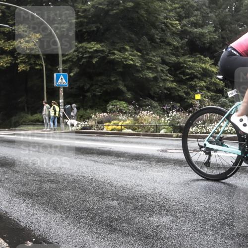 13.09.2026 - Stadtparktriathlon H.Heesch http://msf.ph/oto/10385529 13.09.2026 13:17:42 Radfahren 1231, 1389, 1427 meine-sportfotos.de