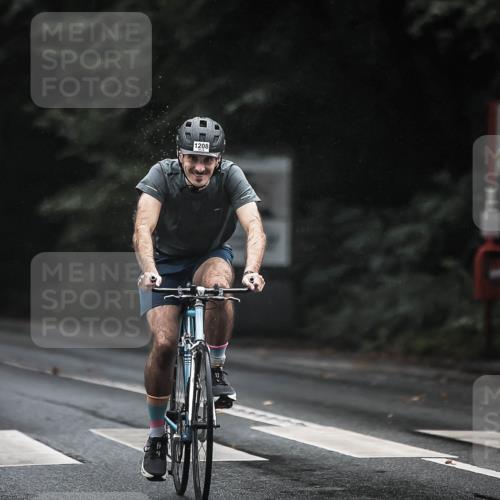 13.09.2026 - Stadtparktriathlon H.Heesch http://msf.ph/oto/10385562 13.09.2026 12:39:03 Radfahren 1111, 1208, 1250 meine-sportfotos.de