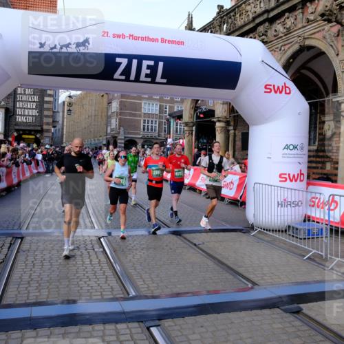 13.09.2026 - 21. swb-Marathon Bremen Tim E. http://msf.ph/oto/10385569 13.09.2026 13:23:30 Ziel 1809, 1900, 1935, 2306, 2367, 2427, 2827, 2899, 2914, 2961, 3098, 3233, 3374, 3729, 3920, 5114, 5820, 5821, 8045, 8231, 8304, 8732, 8787, 8819, 8820, 9436, 9827, 9921, 10127 meine-sportfotos.de