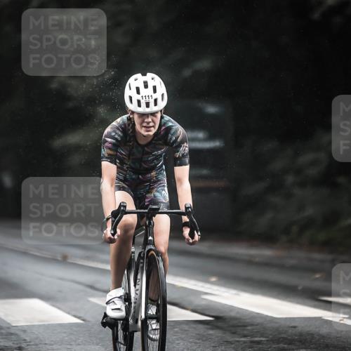 13.09.2026 - Stadtparktriathlon H.Heesch http://msf.ph/oto/10385603 13.09.2026 12:39:10 Radfahren 969, 1111, 1250 meine-sportfotos.de