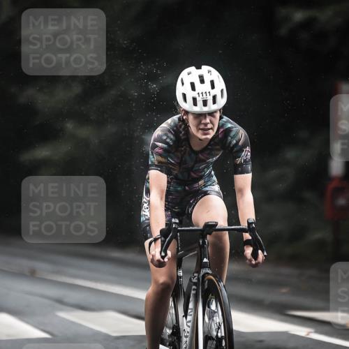 13.09.2026 - Stadtparktriathlon H.Heesch http://msf.ph/oto/10385609 13.09.2026 12:39:10 Radfahren 969, 1111, 1250 meine-sportfotos.de