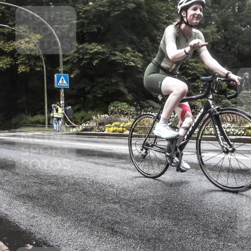 13.09.2026 - Stadtparktriathlon H.Heesch http://msf.ph/oto/10385611 13.09.2026 13:18:17 Radfahren 1329, 1397, 1417, 1443 meine-sportfotos.de