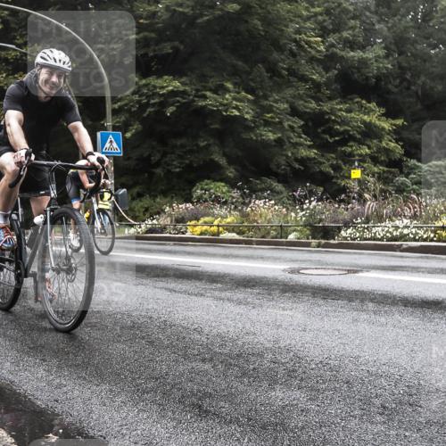 13.09.2026 - Stadtparktriathlon H.Heesch http://msf.ph/oto/10385616 13.09.2026 13:18:18 Radfahren 1329, 1397, 1417, 1443 meine-sportfotos.de