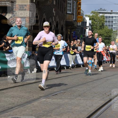 13.09.2026 - 21. swb-Marathon Bremen Strokosch-Dieckow http://msf.ph/oto/10385622 13.09.2026 11:07:23 Ziel 10156, 10360, 11100, 11257, 11393, 11439, 11684, 11696, 11822, 11823, 12255, 10138, 10279, 10280, 10363, 10364, 10501, 10505, 10580, 10695, 10907, 10935, 11223, 11767, 11899, 11924, 11934, 12167, 12168, 12210, 12277, 12419 meine-sportfotos.de