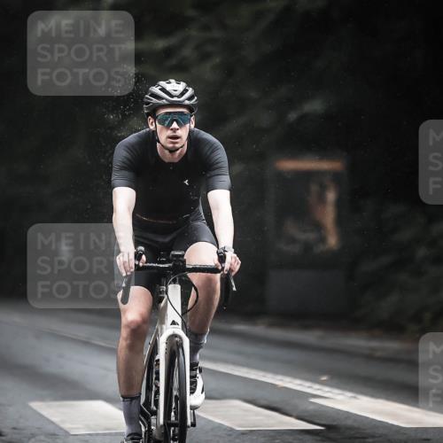 13.09.2026 - Stadtparktriathlon H.Heesch http://msf.ph/oto/10385629 13.09.2026 12:39:16 Radfahren 969, 1114, 1156, 1189 meine-sportfotos.de
