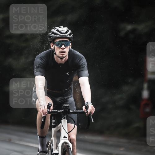 13.09.2026 - Stadtparktriathlon H.Heesch http://msf.ph/oto/10385640 13.09.2026 12:39:17 Radfahren 969, 1114, 1156, 1189 meine-sportfotos.de