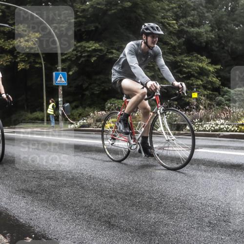 13.09.2026 - Stadtparktriathlon H.Heesch http://msf.ph/oto/10385657 13.09.2026 13:18:51 Radfahren 1363, 1392, 1411, 1463, 1468 meine-sportfotos.de